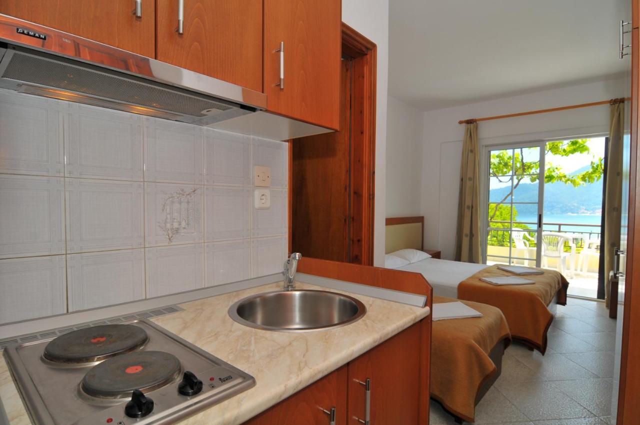 Aparthotel Emerald Chrysi Ammoudia