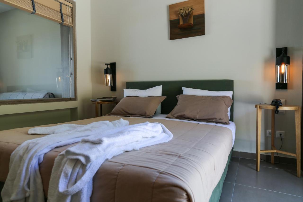 Elimnion Hotel