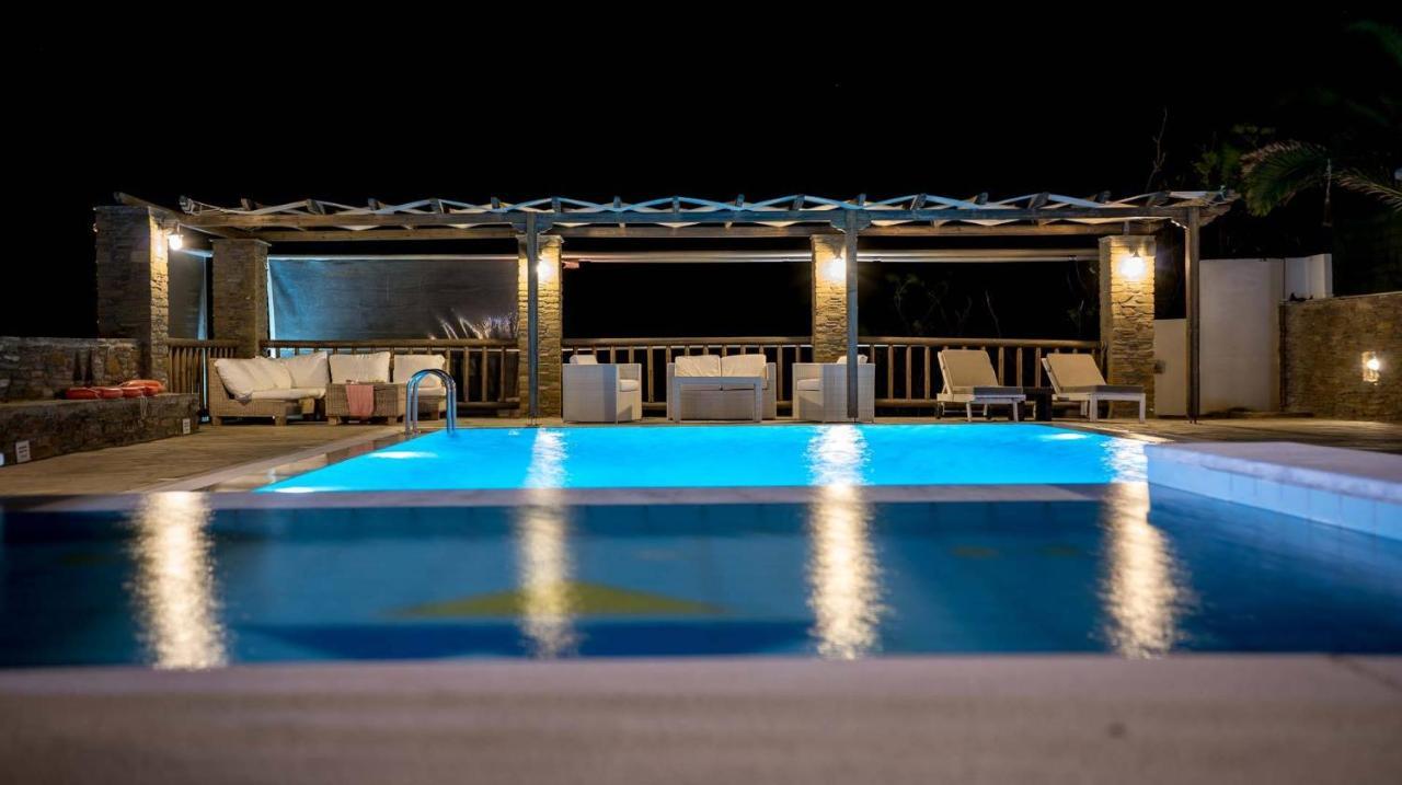Nicolas Aparthotel 3*