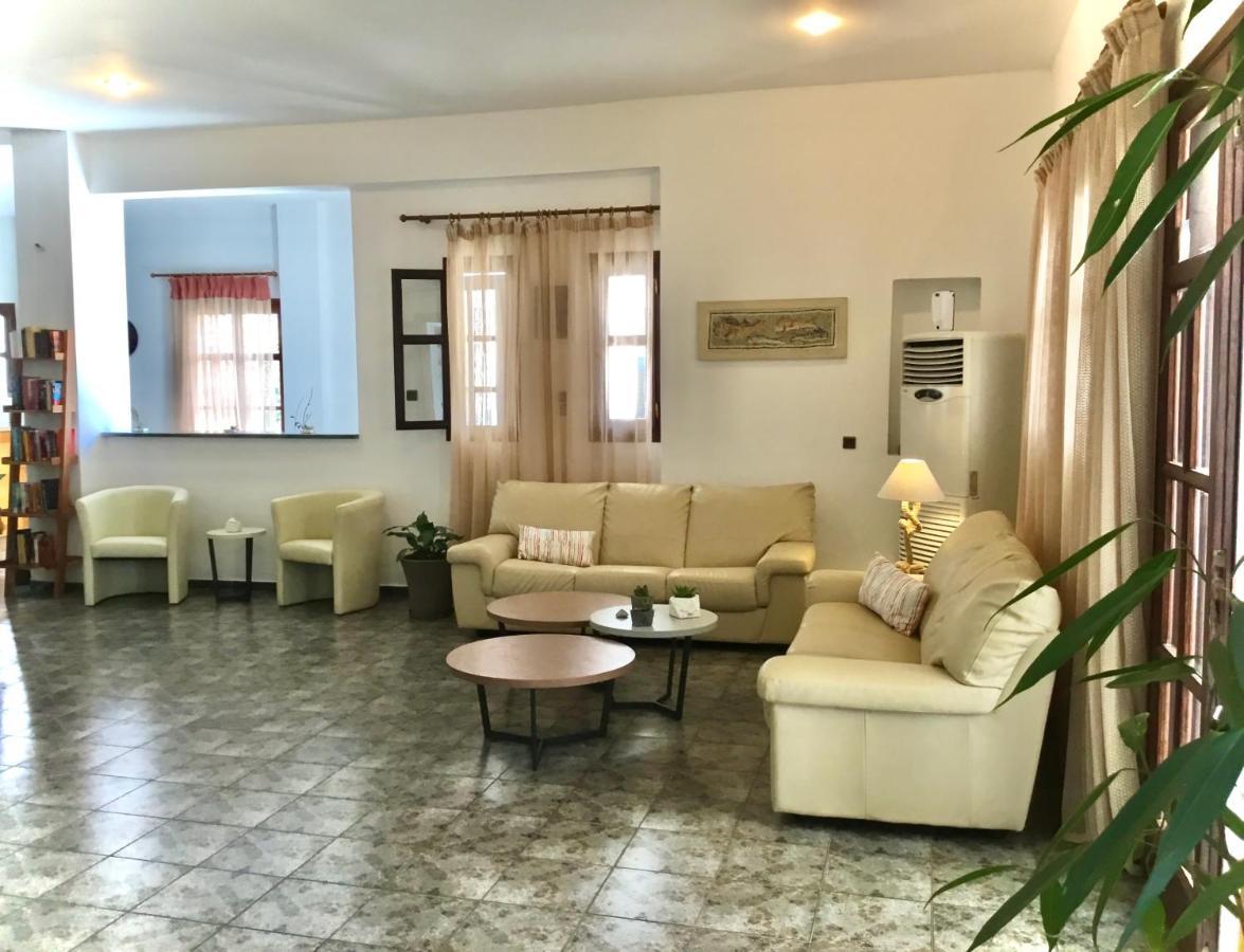 Hotel Asteri Livadi (Serifos)