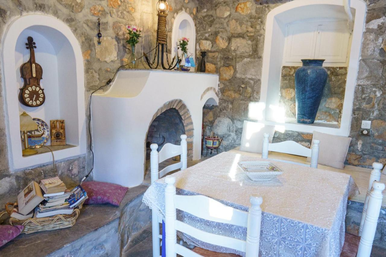 Mandraki Apartment *
