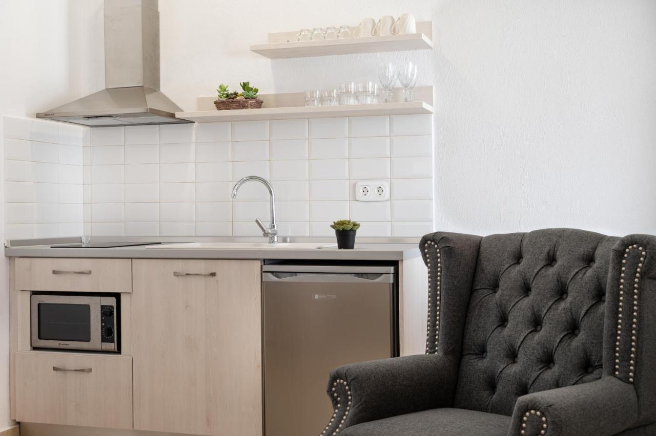 Komitsa Luxury Aparthotel 2*