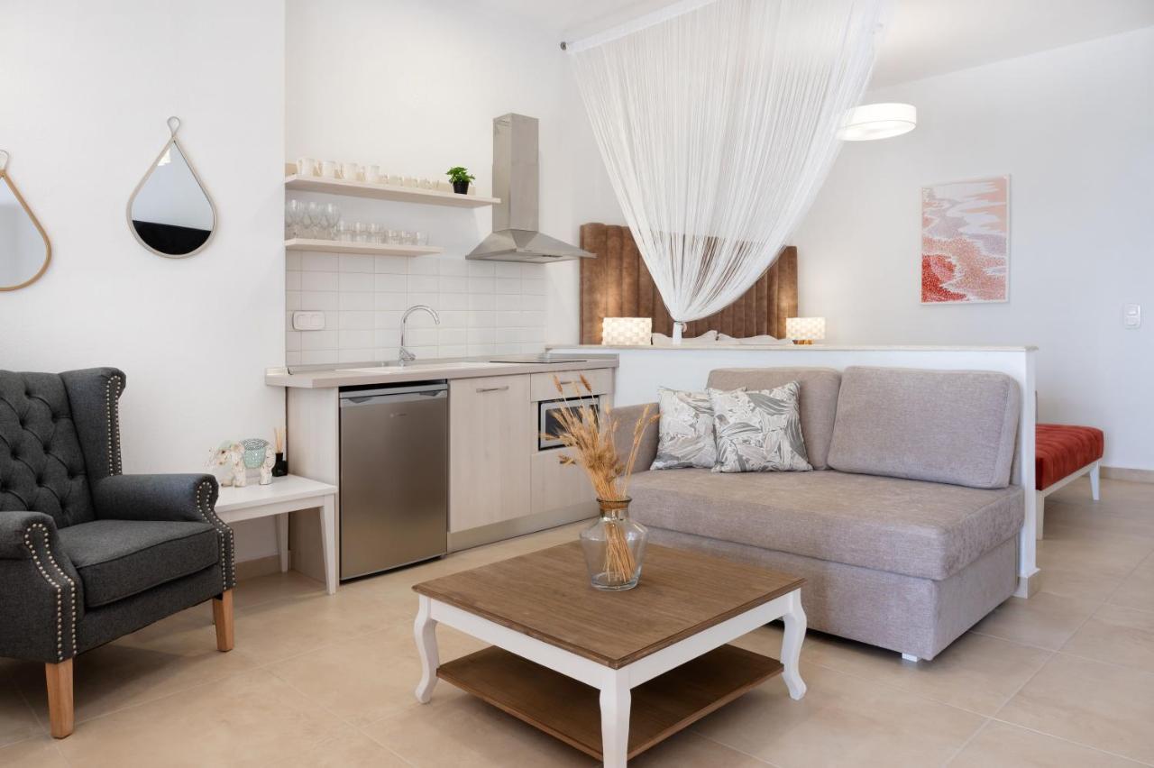 Komitsa Luxury