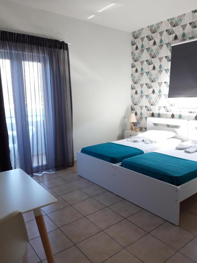 Hotel Sea Vessel 2*