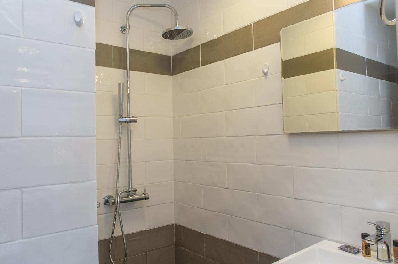 Tasos Guest house *