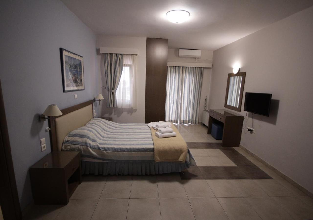 Philoxenia Aparthotel