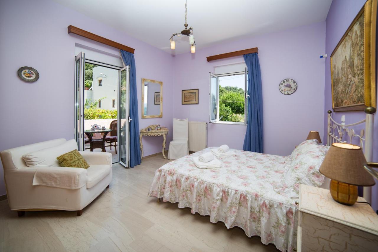 Dryades Villa *