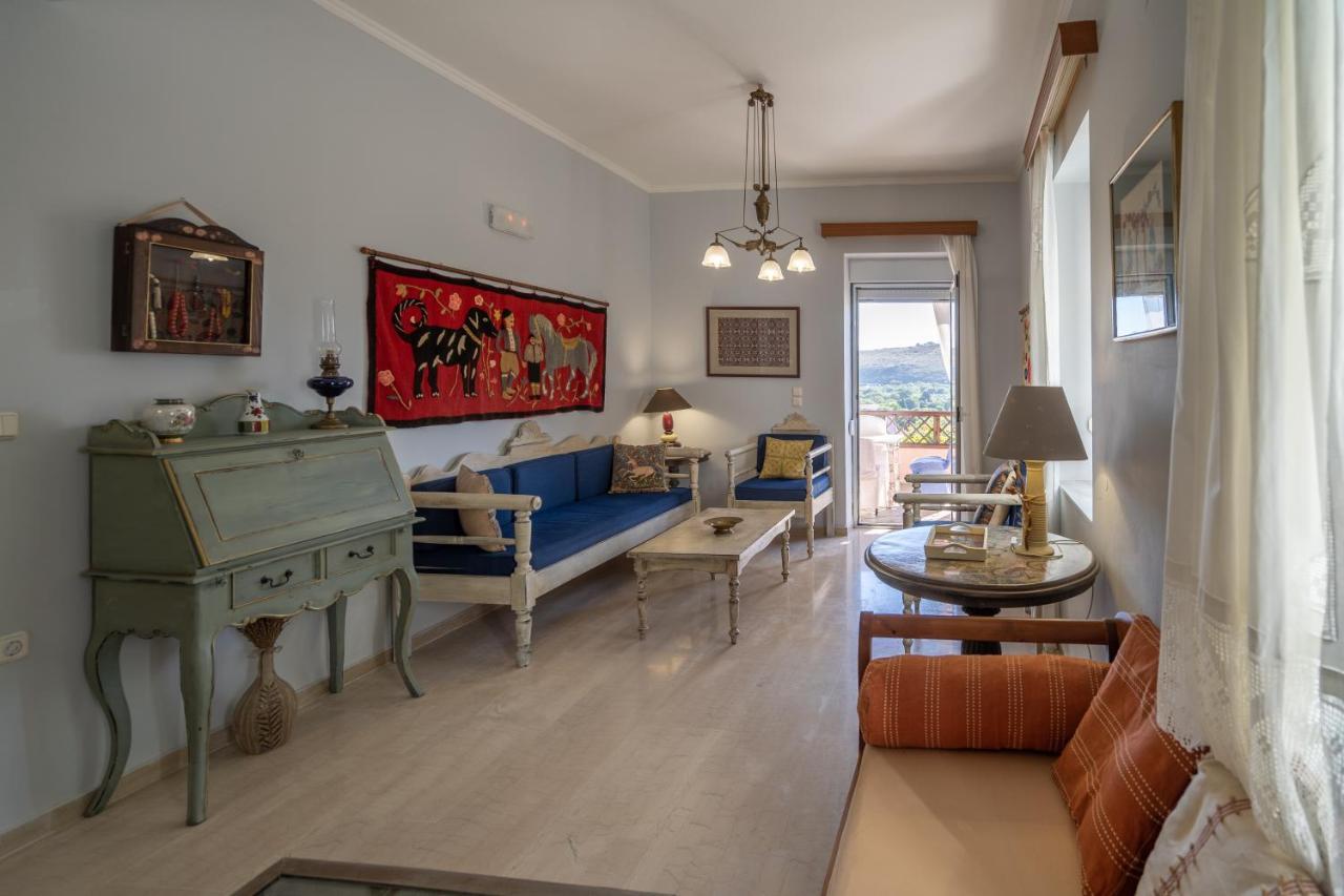 Dryades Villa