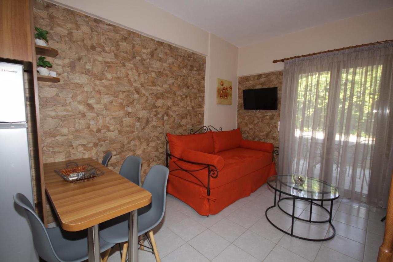 Edra Studios Apartment Vourvourou