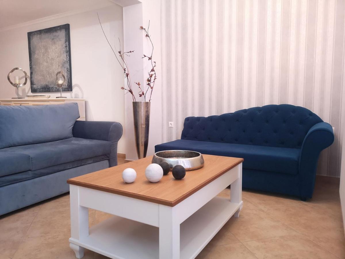 Pirofani Apartment *