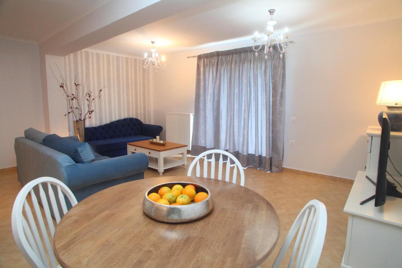 Pirofani Apartment Apolpaina