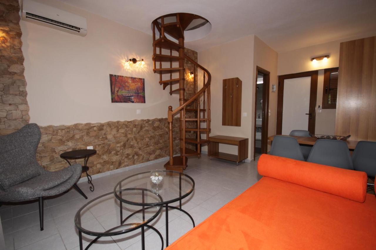 Edra Studios Vourvourou