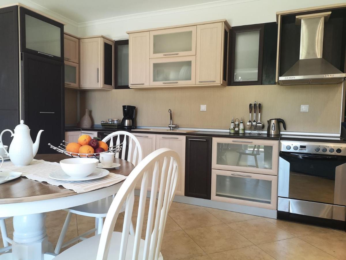 Apartment Pirofani