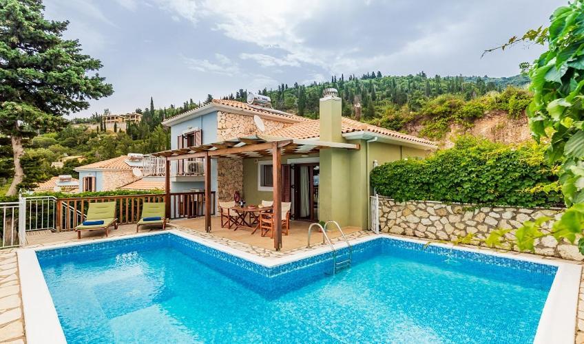 Agios Nikitas Resort Villas *