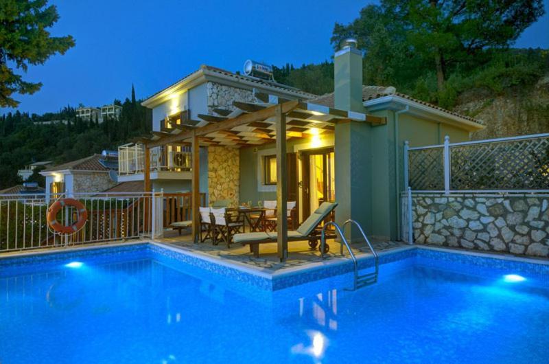 Villa Agios Nikitas Resort Villas *