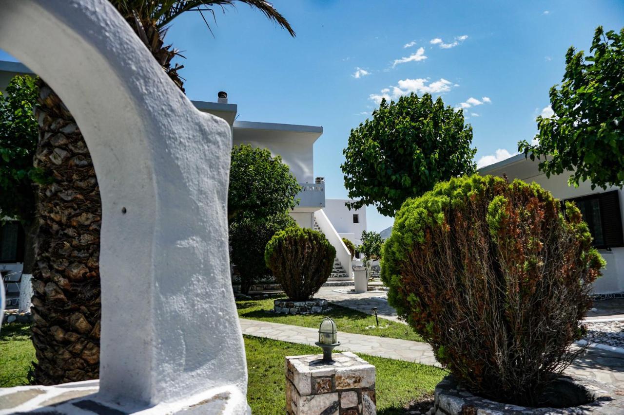 Skyros Avra Residences Aparthotel *