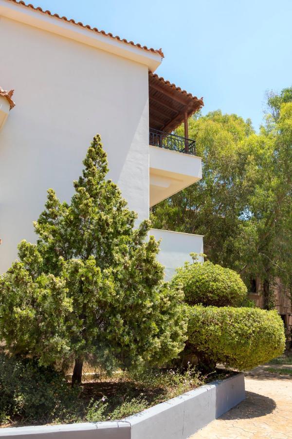 Fereniki Aparthotel 3*