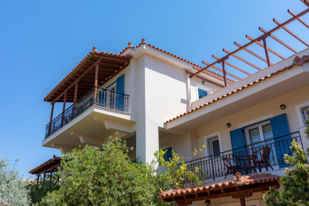 Fereniki 3* Plati (Limnos)
