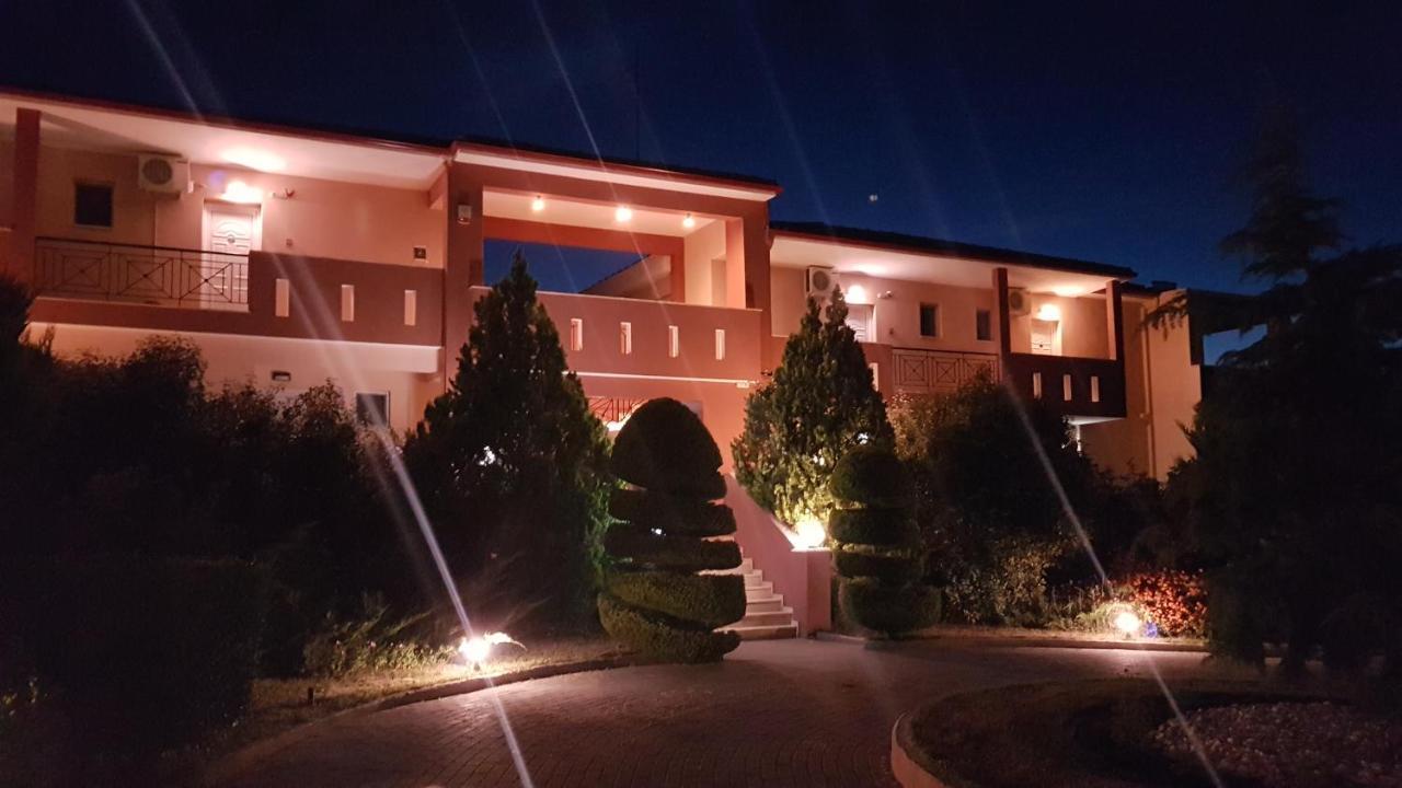 Agrili Apartments & Rooms Aparthotel 3*