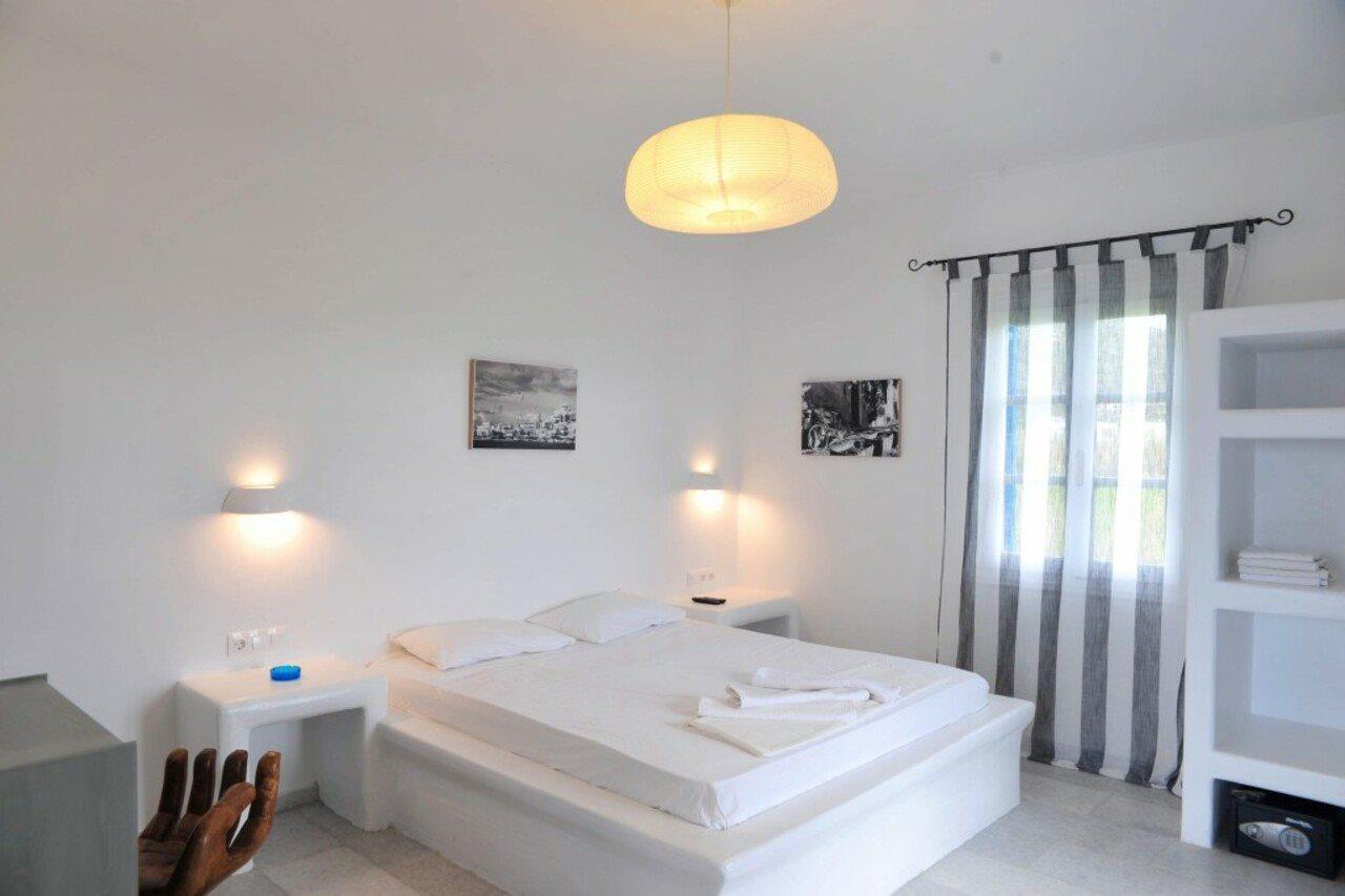 Helios Apartment *