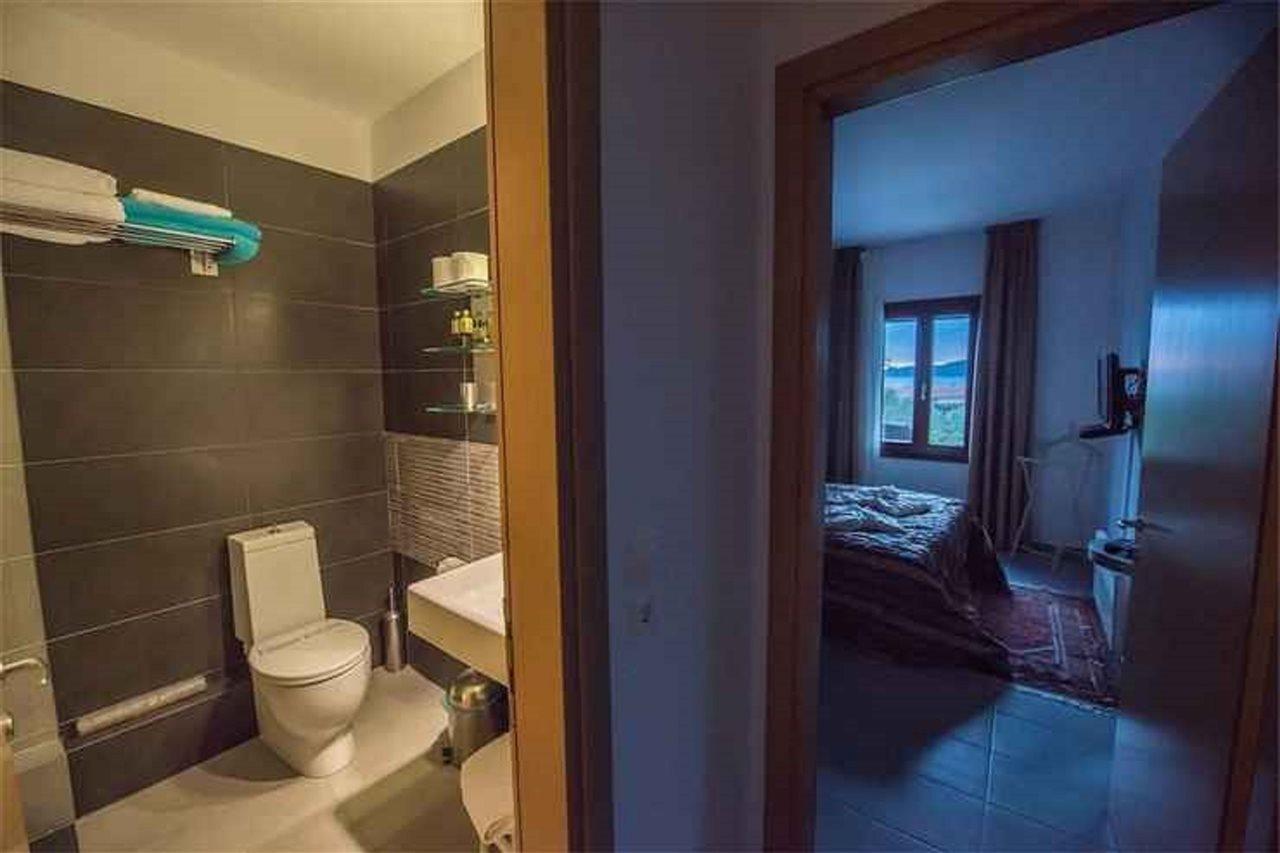 Athos - Luxury Seaside Holiday home *
