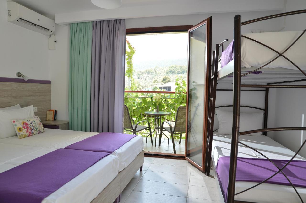 Elsa Hotel Skiathos Town