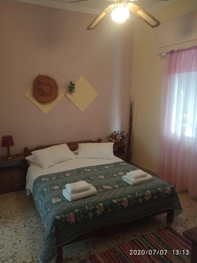 Captain's Aegina
