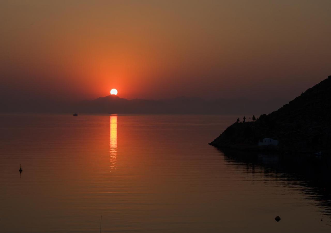 Niriides Hotel Apartments 3* Symi