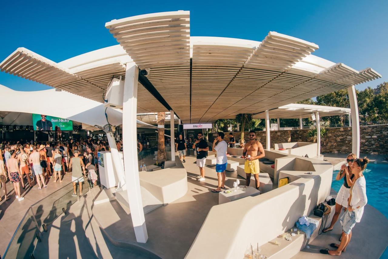 Far Out Beach Club Resort & Camping Campsite *