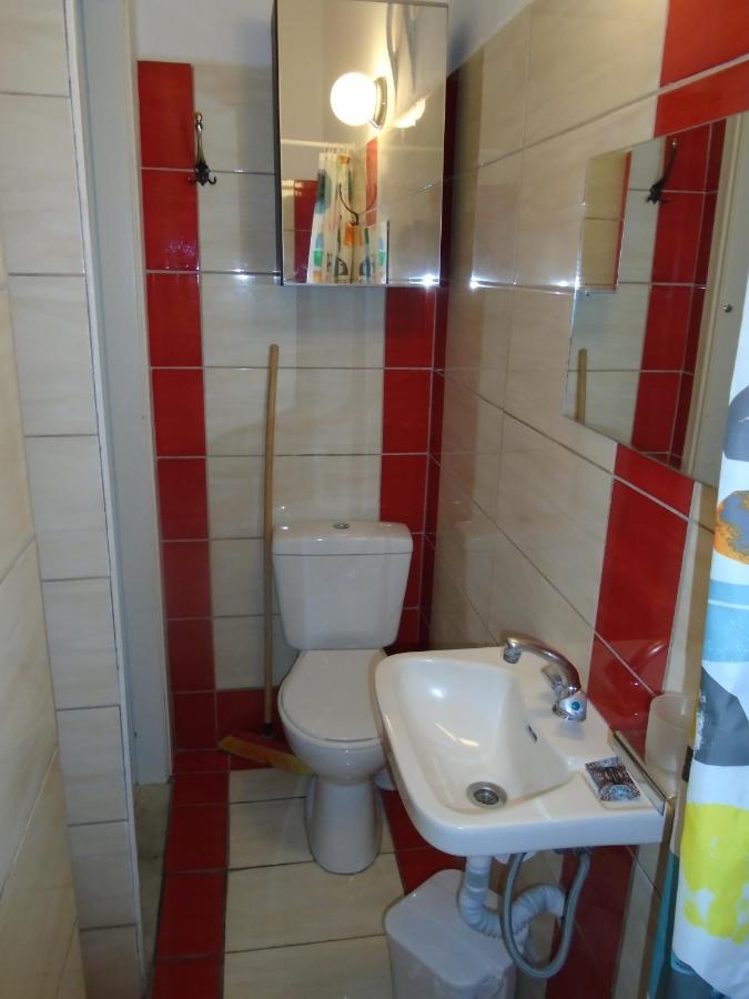 Orfeas Guest house *