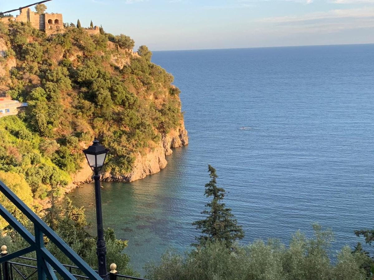 Palatino 4* Parga
