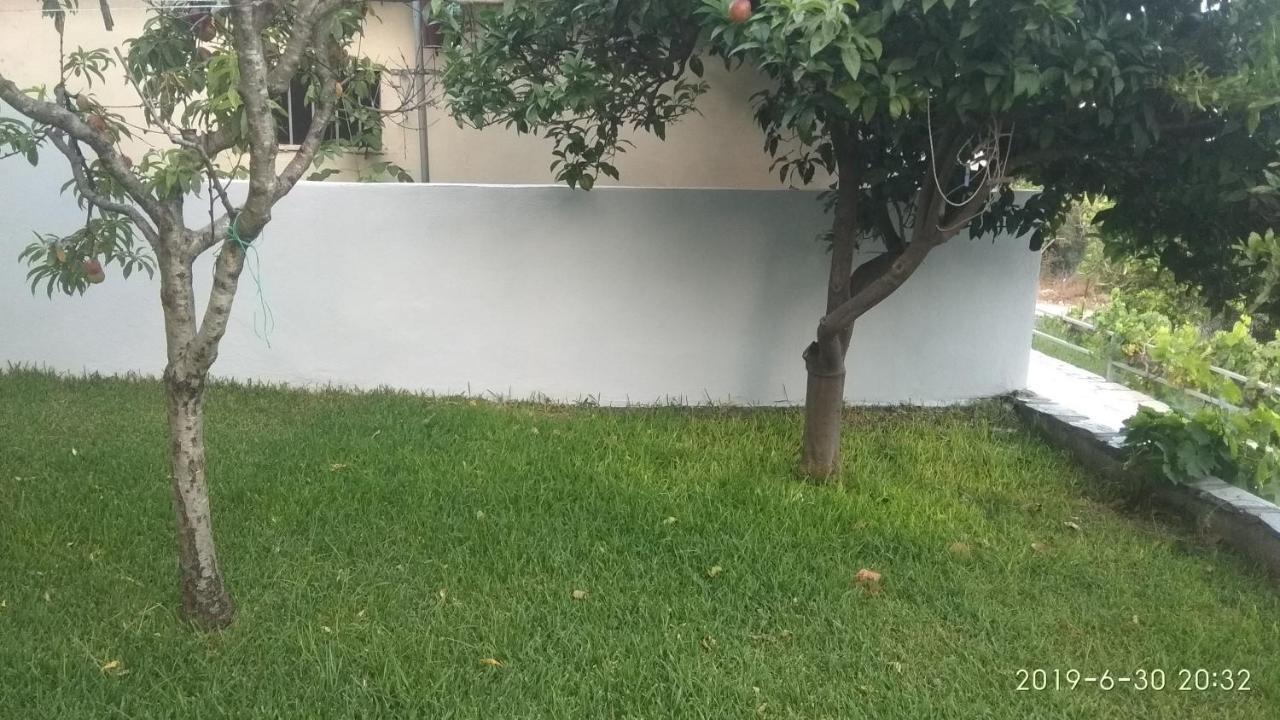 Apartment Zodiac Apts *