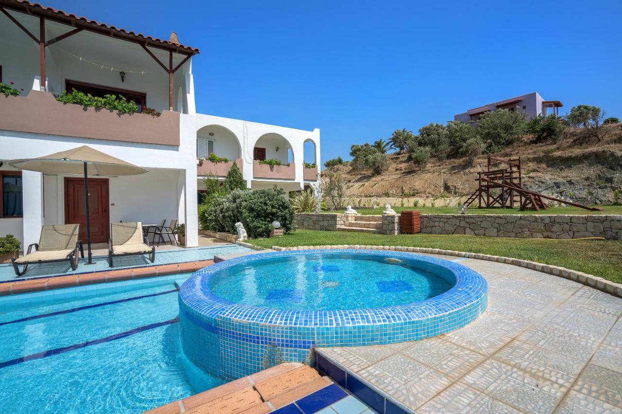 Aparthotel Anthos 2*