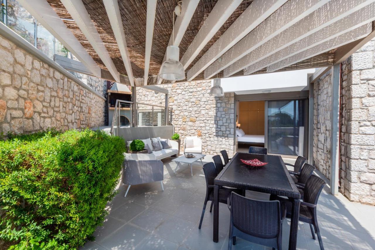 Villa Costamare - Enjoy Lazy Days On The Private Pool-Jacuzzi