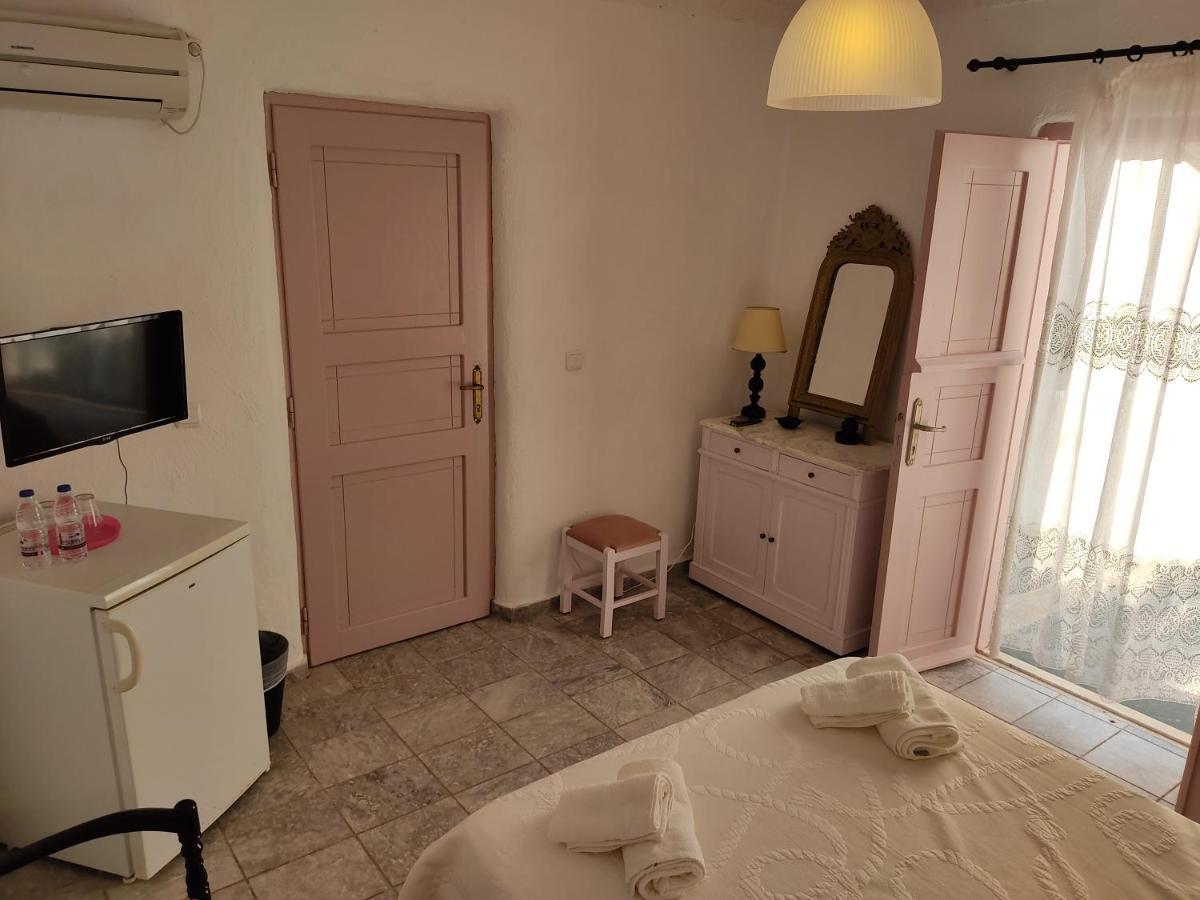 Porto Sikinos Hotel
