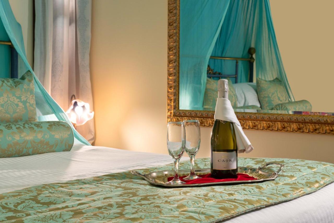 Nikos Takis Fashion Boutique Hotel 4*