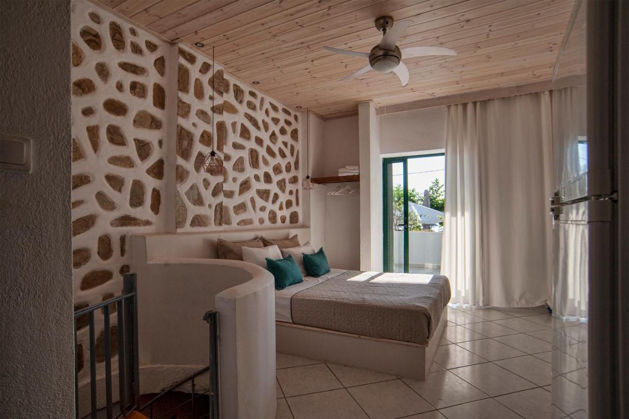 Guest house Isalos *