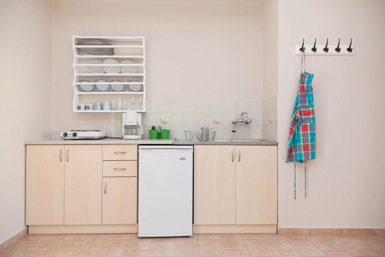 Apartment Raisakis