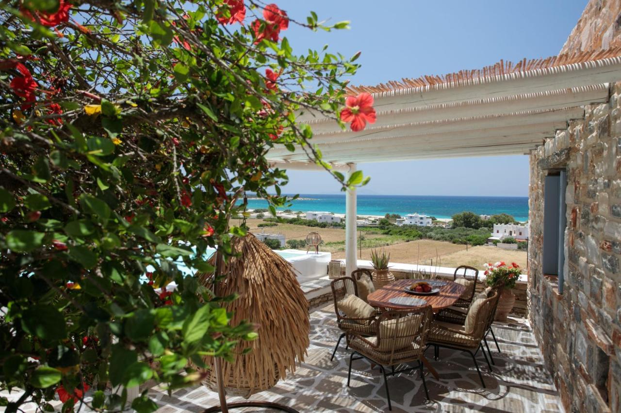 Phoenicia Naxos