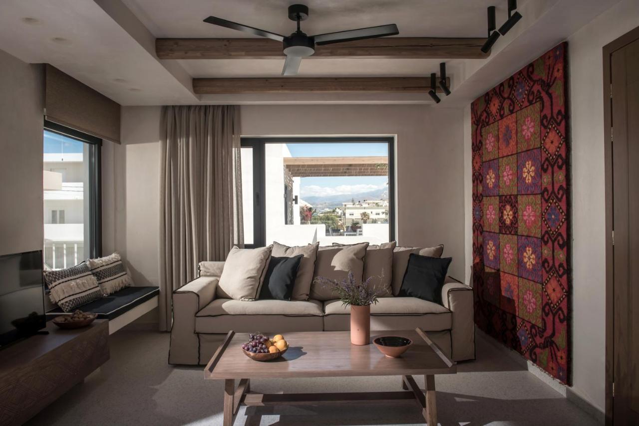 Tarsia Homes & Suites