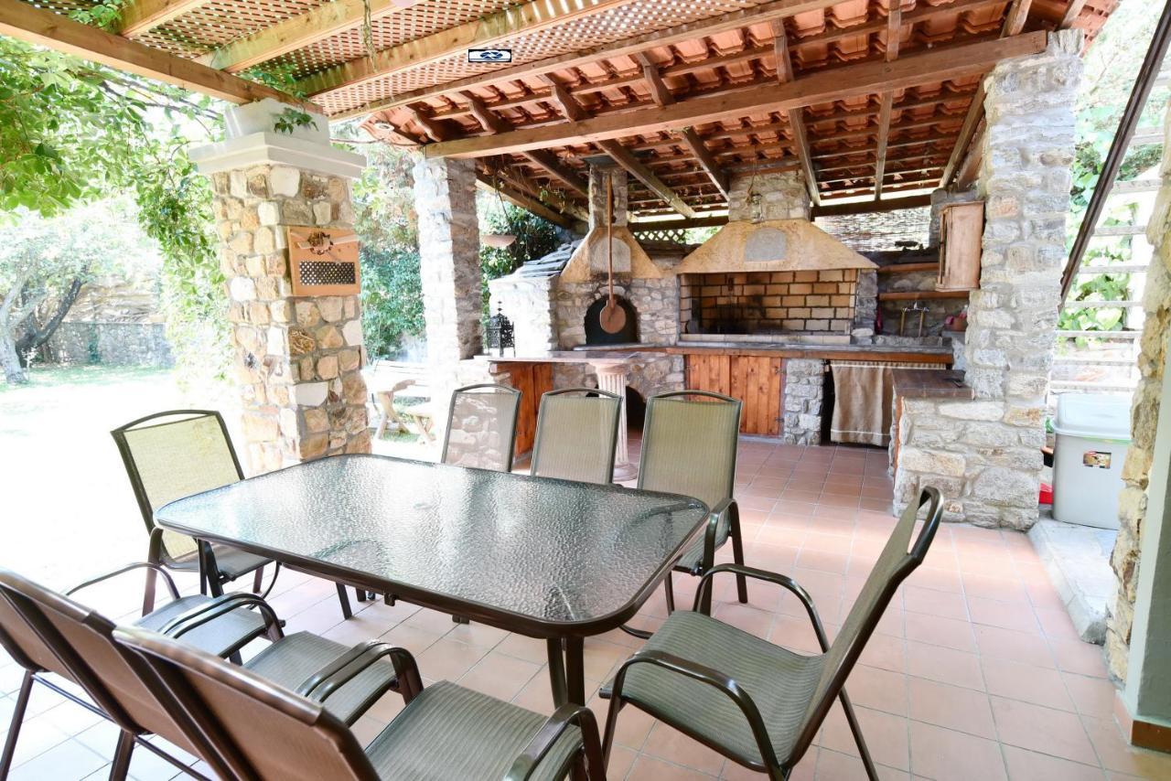 Makis & Dimitra House *