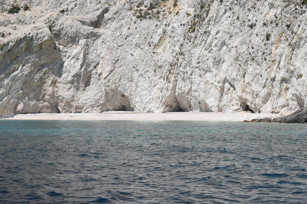 Manolo Corfu *