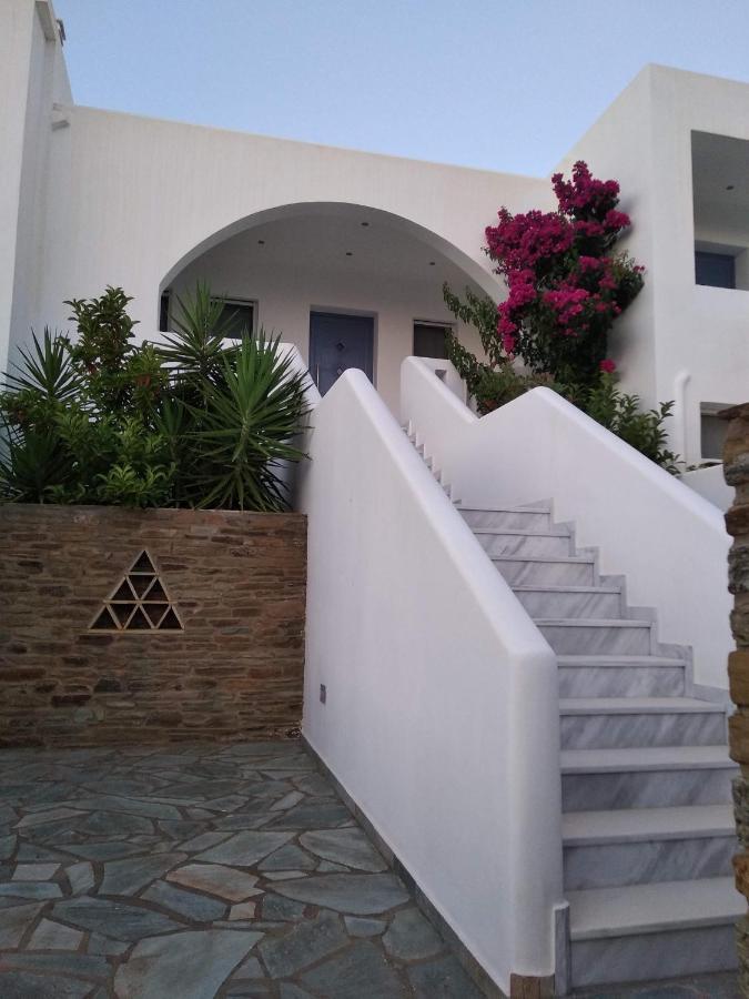 Ionia Aparthotel Agios Petros (Andros)