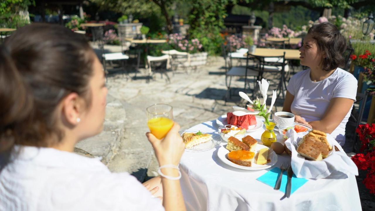 En Chora Vezitsa Guest house