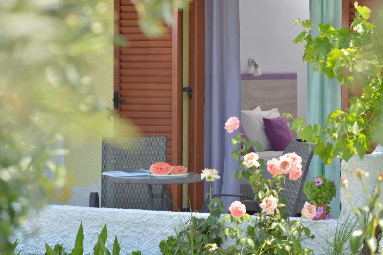Elsa Skiathos Town