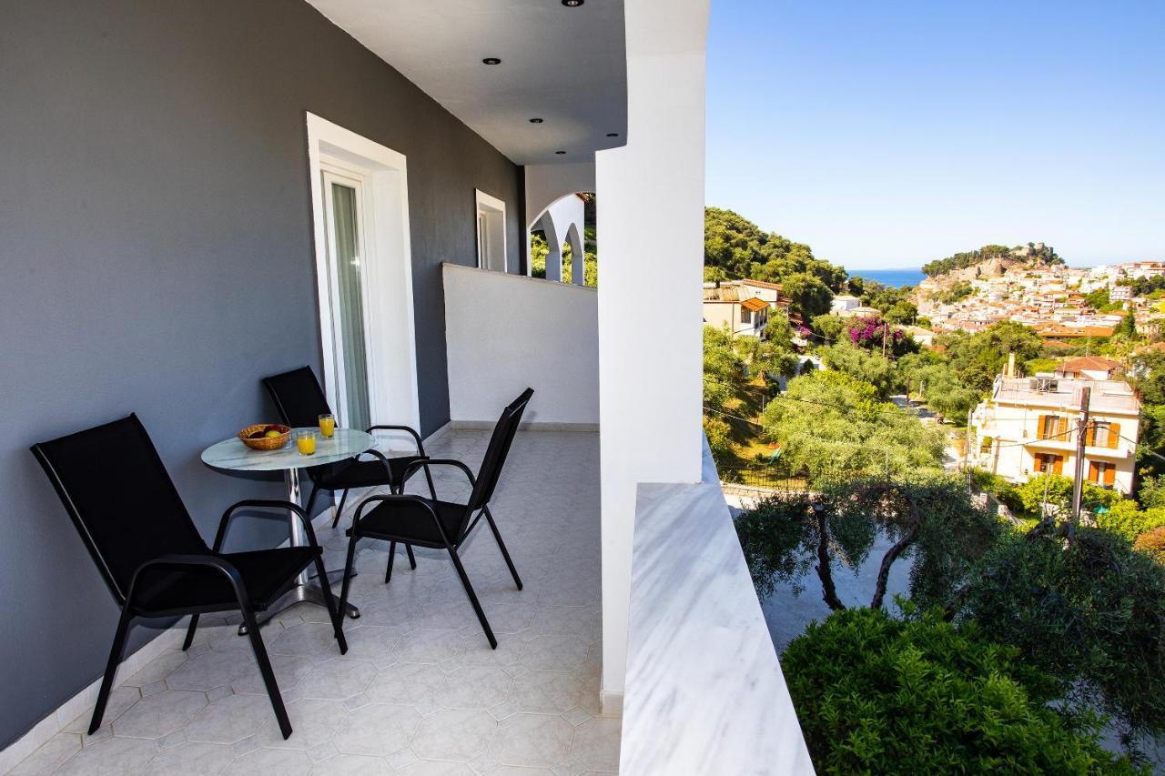 Vassilis Studios Apartment