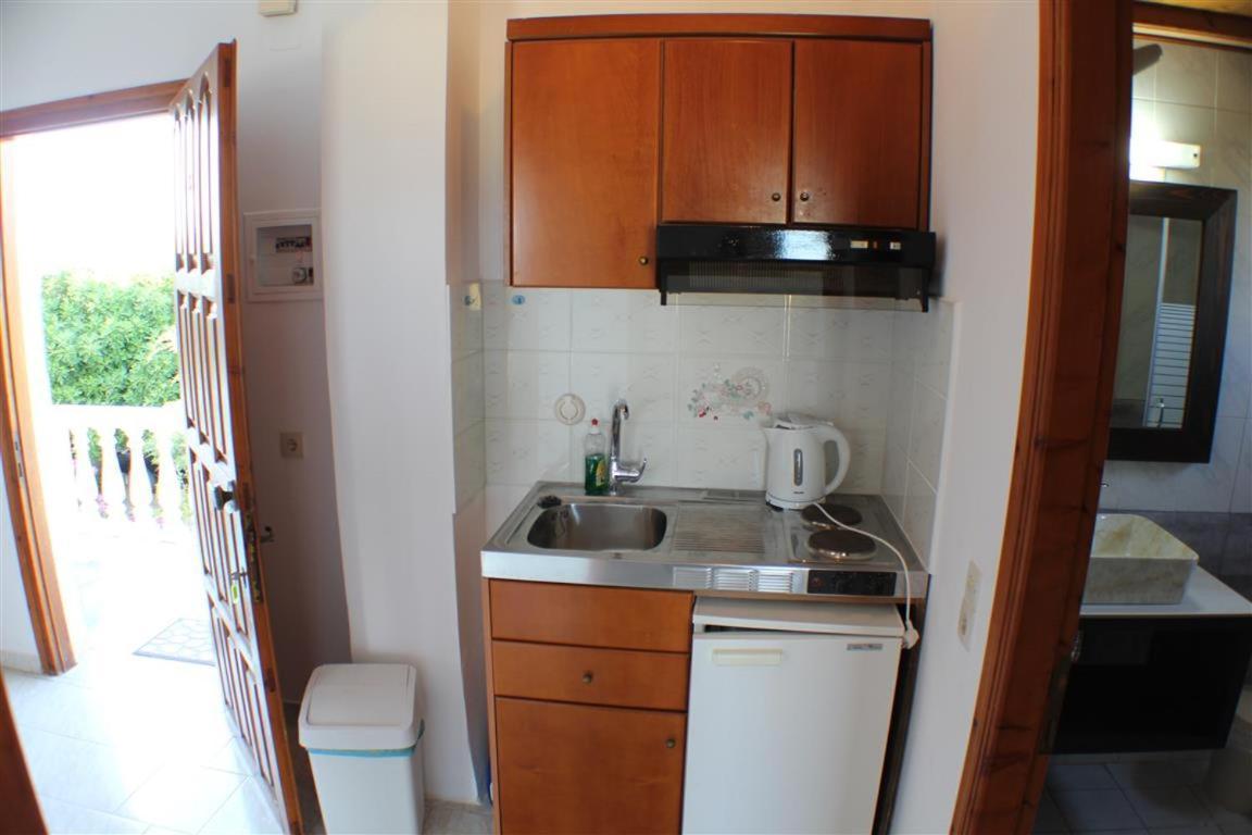 Nikolas House Guest house