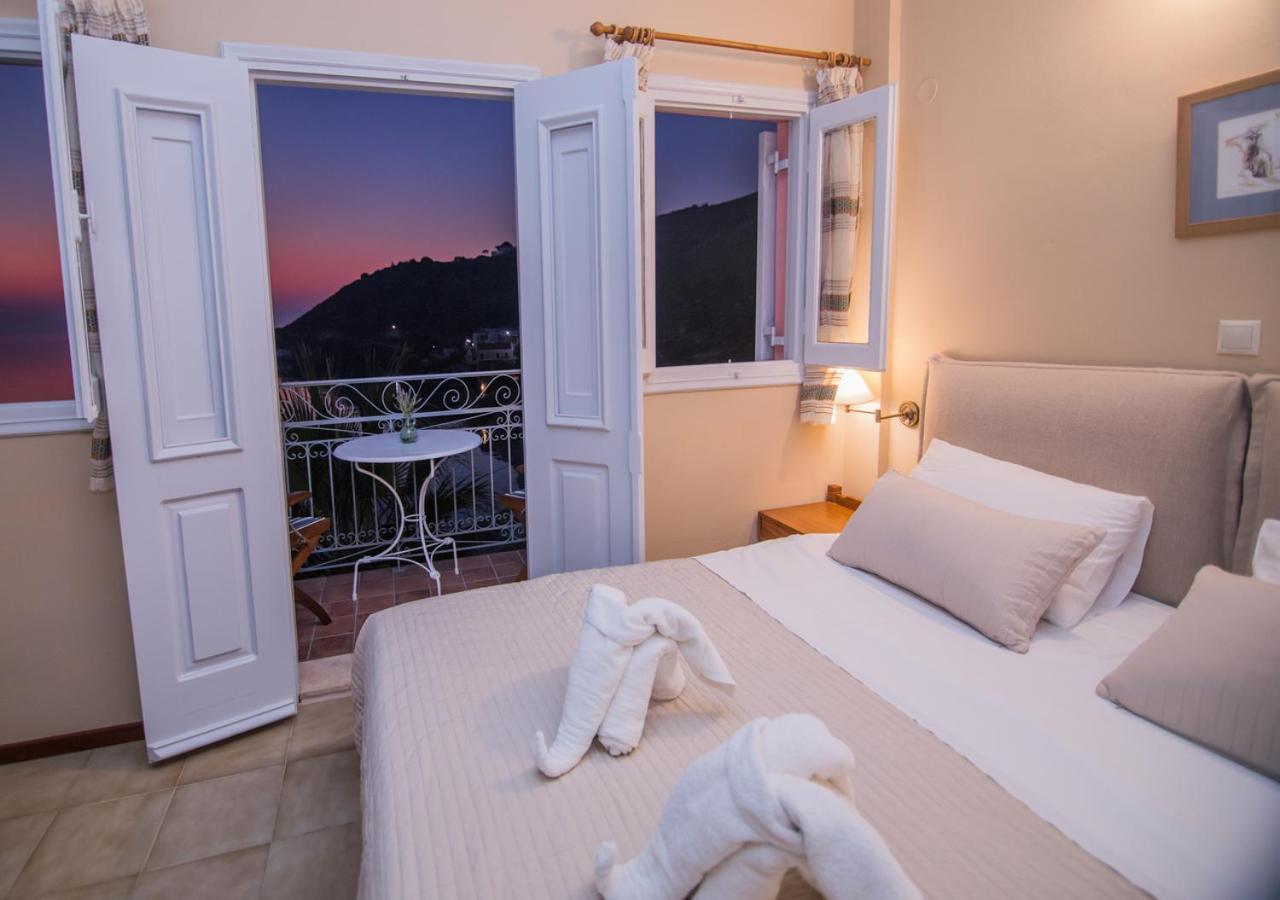 Niriides Hotel Apartments