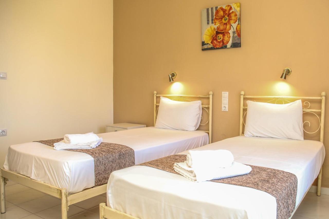 Aparthotel Takis 3*