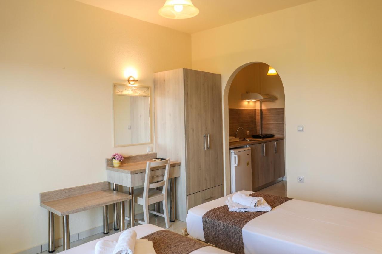 Aparthotel Takis